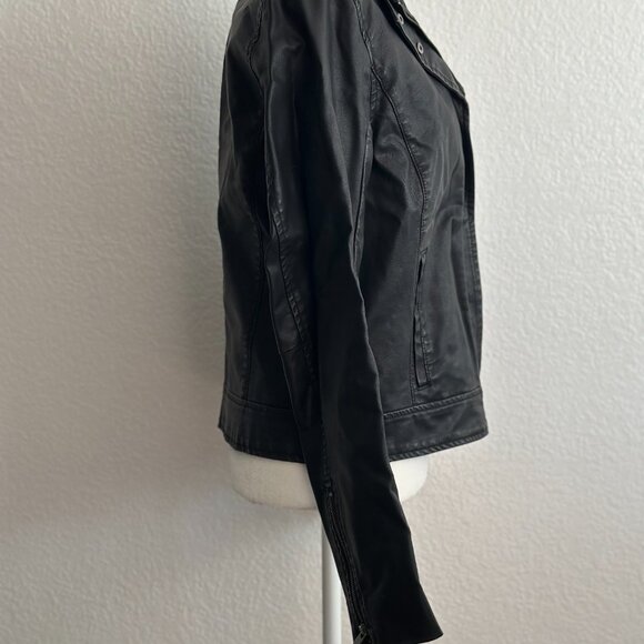 A New Day Black Faux Leather Moto Jacket Size Medium - Picture 5 of 9
